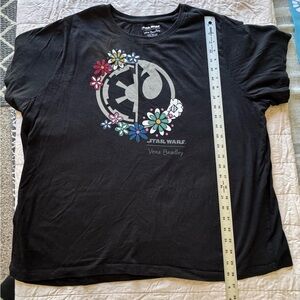 Vera Bradley Star Wars TShirt 2XL